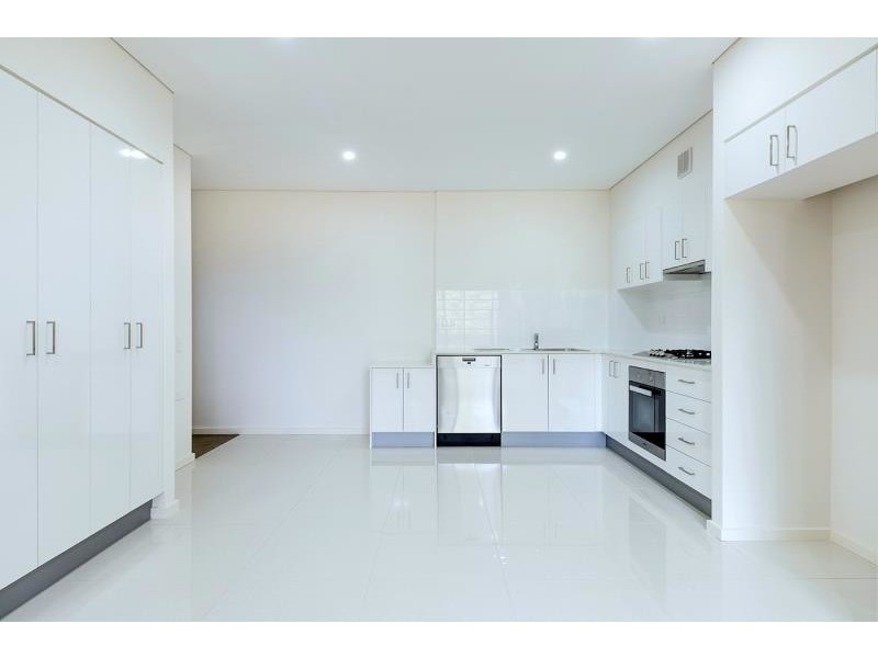 16/8-10 Octavia Stret, Toongabbie NSW 2146